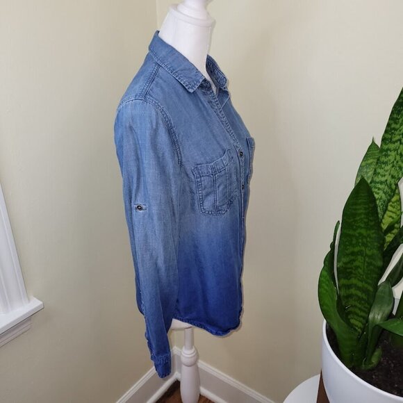 Cloth & Stone Blue Ombre Chambray Shirt Roll Tab Sleeve Button Up Top Women's XS - Picture 7 of 12